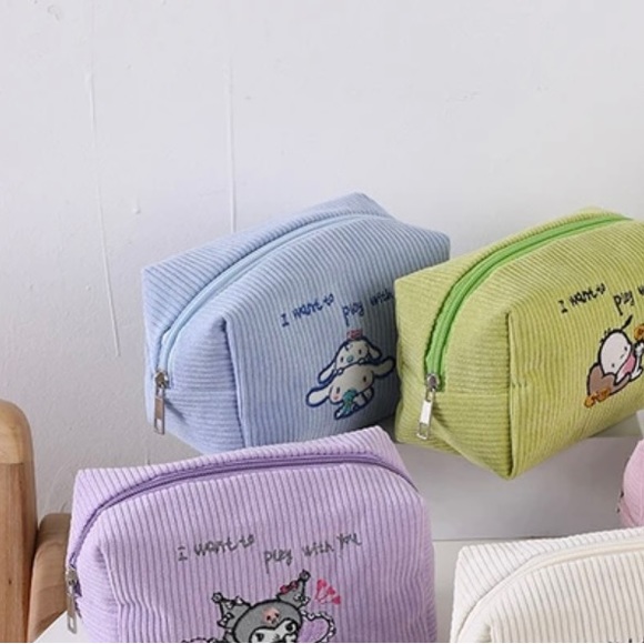 SANRIO CINNAMONROLL COSMETIC POUCH *NEW* - Picture 3 of 11